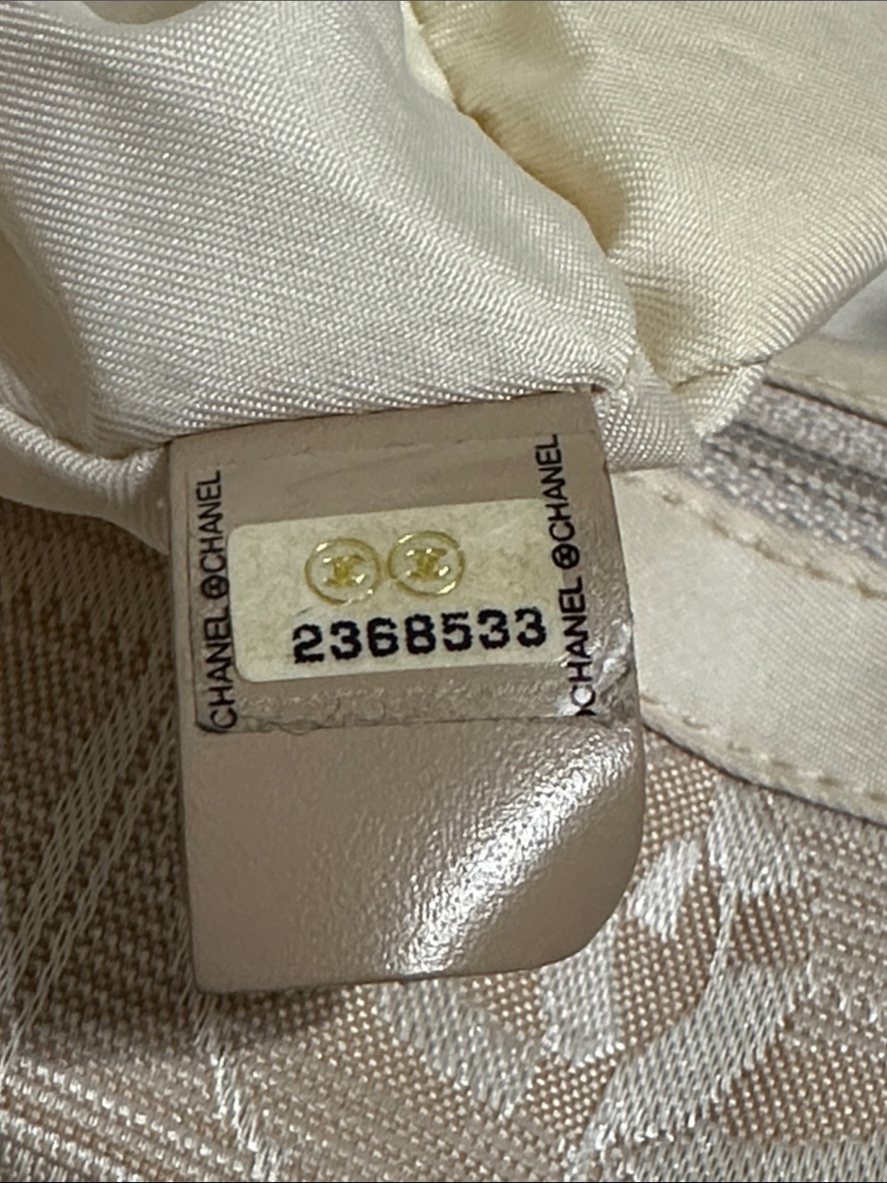 CHANEL Beige Tote Bag with Tan Handles - Picture 11 of 15